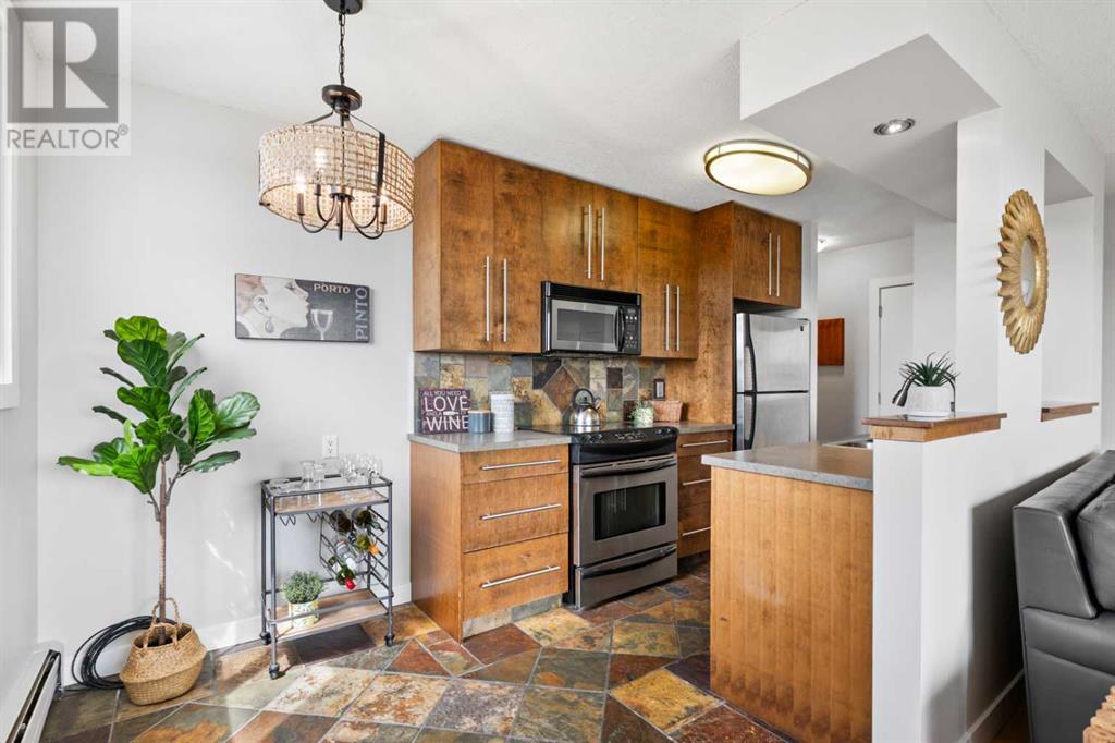 Single Family House for Sale in   A Street SW Bankview Calgary 