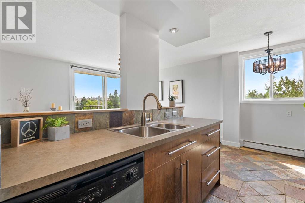Single Family House for Sale in   A Street SW Bankview Calgary 