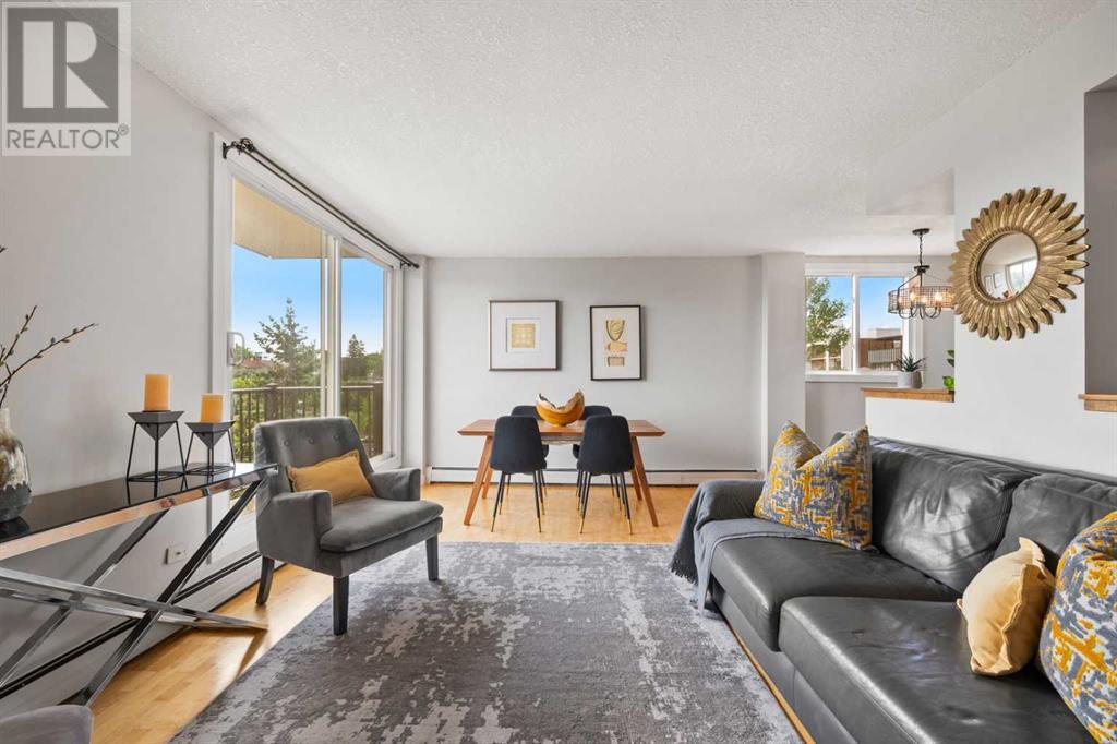 Single Family House for Sale in   A Street SW Bankview Calgary 