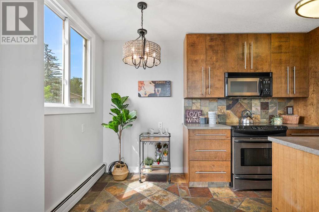 Single Family House for Sale in   A Street SW Bankview Calgary 