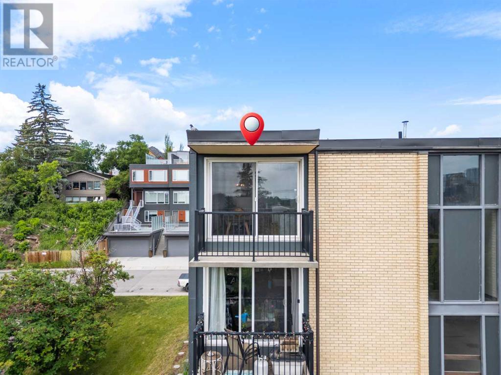 Single Family House for Sale in   A Street SW Bankview Calgary 