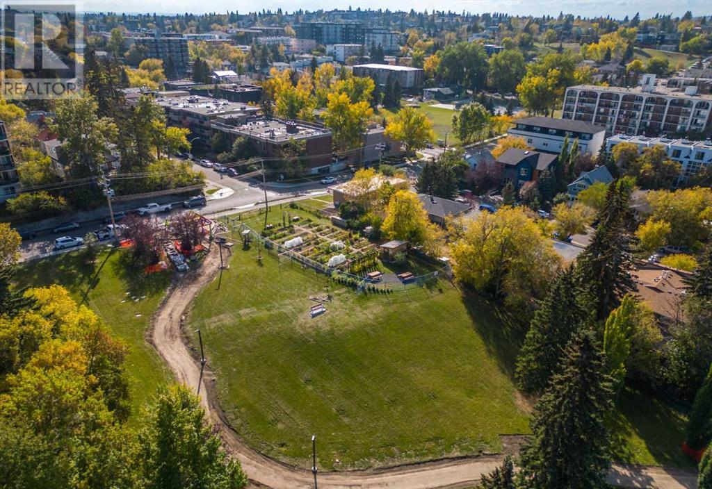 Single Family House for Sale in   A Street SW Bankview Calgary 