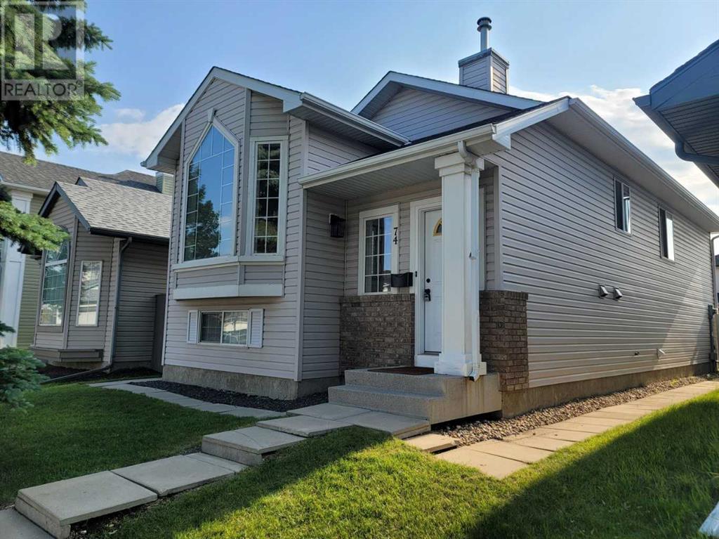 74 Anaheim Circle NE, Calgary, Alberta