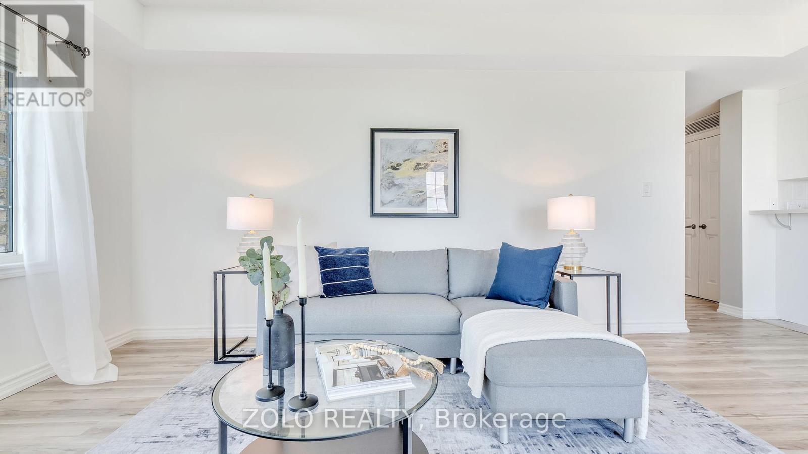 Photo 24 of 301 395 Lakebreeze Drive, Clarington ON