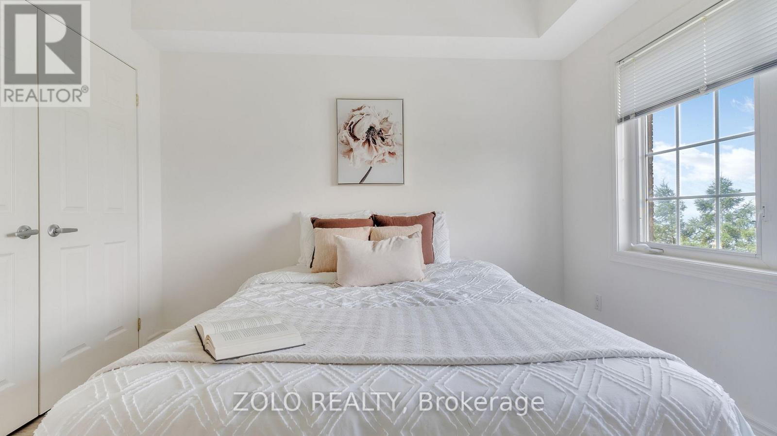 Photo 29 of 301 395 Lakebreeze Drive, Clarington ON