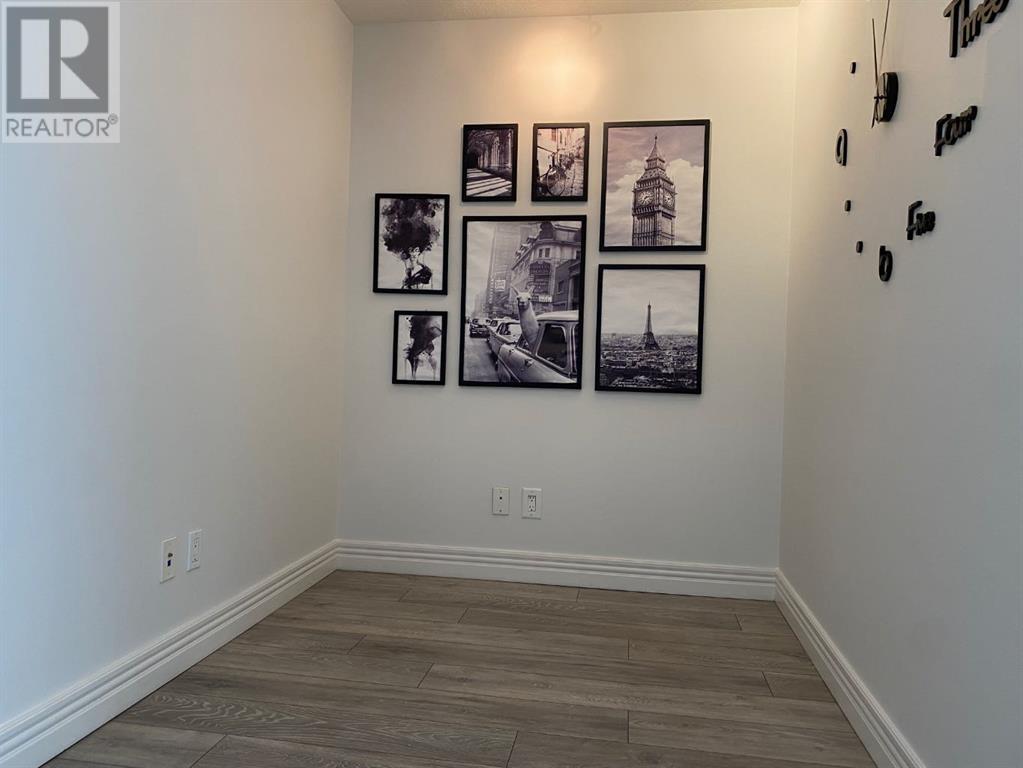 Single Family House for Sale in   Spruce Place SW Spruce Cliff Calgary 