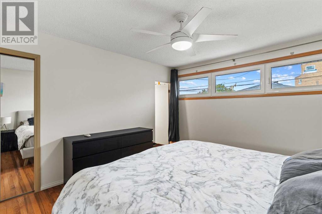 Single Family House Bungalow for Sale in  Granlea Place SW Glendale Calgary 
