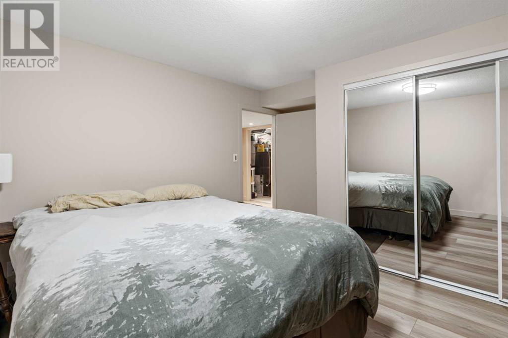 Single Family House Bungalow for Sale in  Granlea Place SW Glendale Calgary 