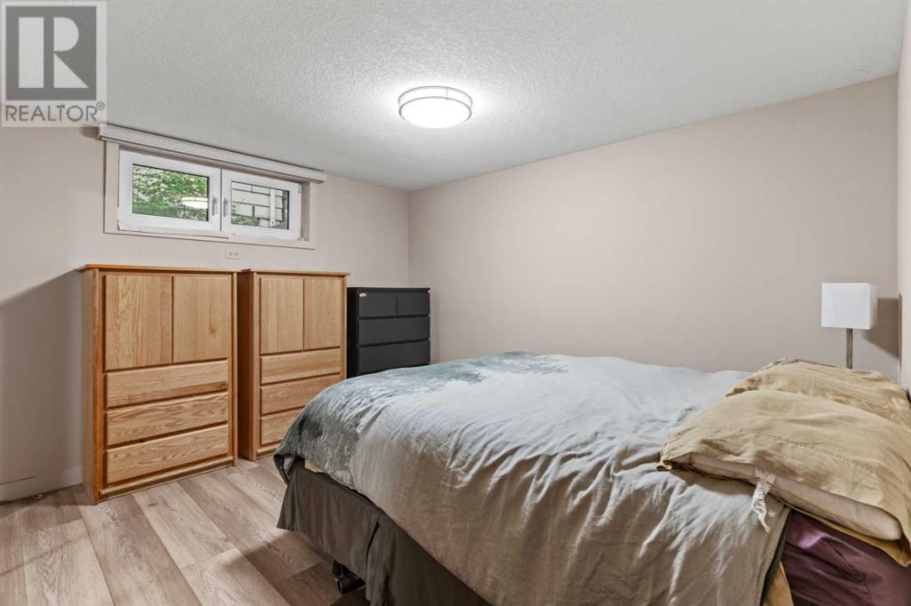 Single Family House Bungalow for Sale in  Granlea Place SW Glendale Calgary 