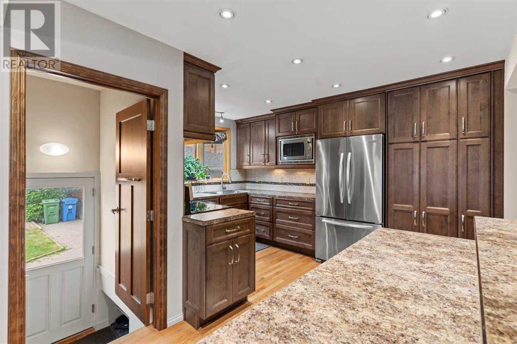 Single Family House Bungalow for Sale in  Granlea Place SW Glendale Calgary 