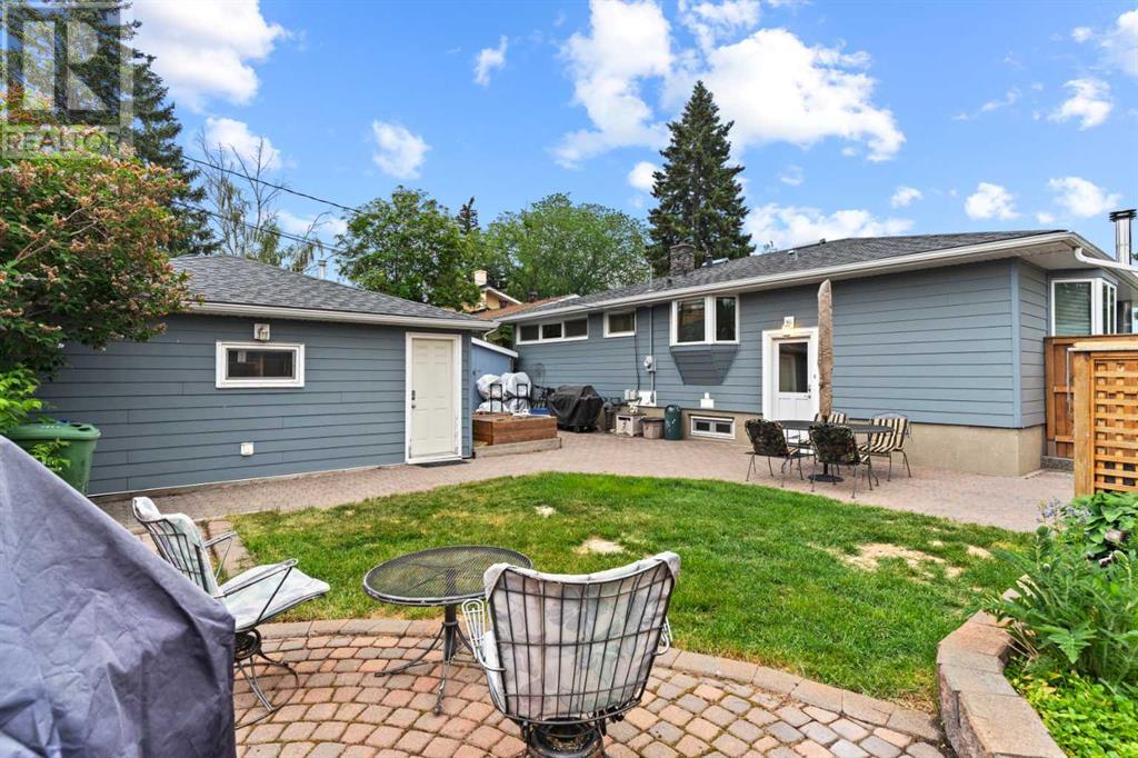 Single Family House Bungalow for Sale in  Granlea Place SW Glendale Calgary 