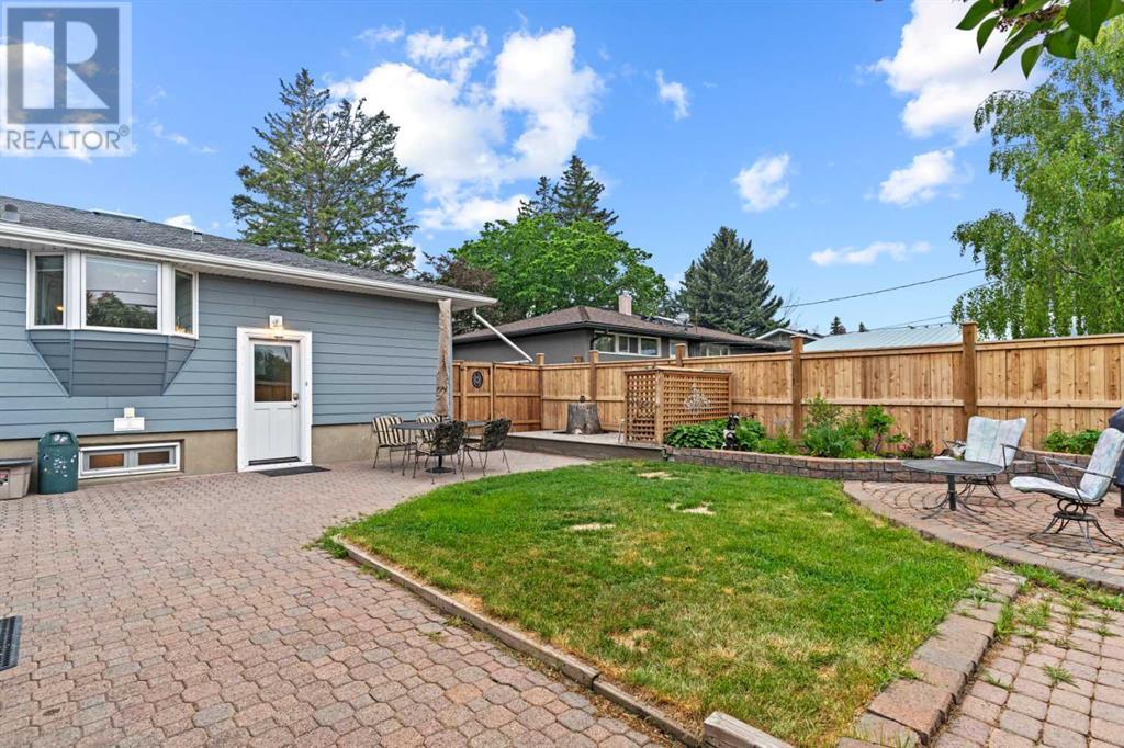 Single Family House Bungalow for Sale in  Granlea Place SW Glendale Calgary 
