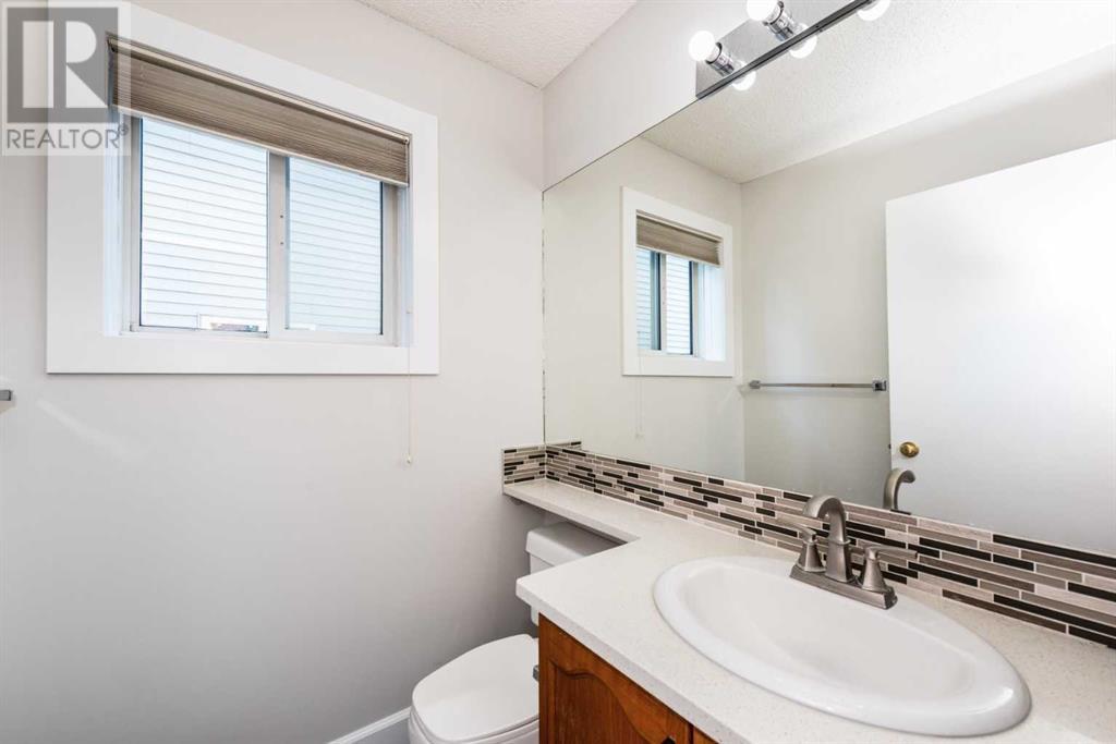 Single Family House for Sale in  Erin Woods Drive SE Erin Woods Calgary 
