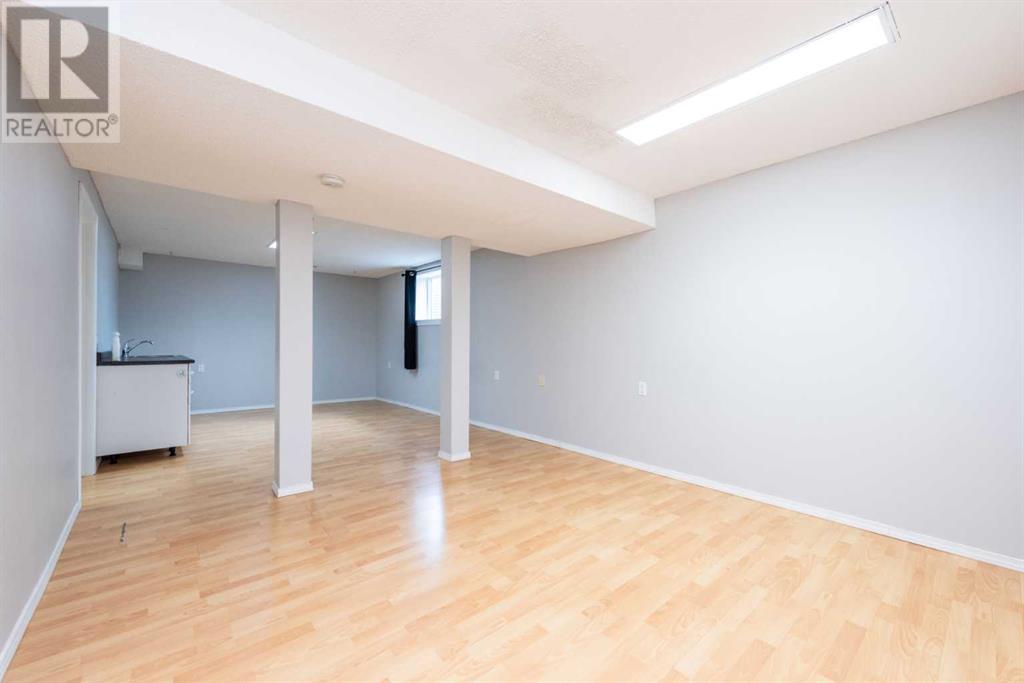 Single Family House for Sale in  Erin Woods Drive SE Erin Woods Calgary 