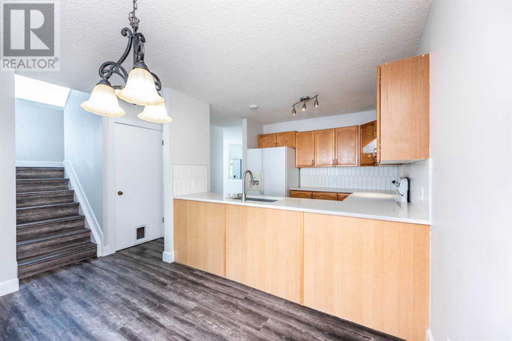 Single Family House for Sale in  Erin Woods Drive SE Erin Woods Calgary 