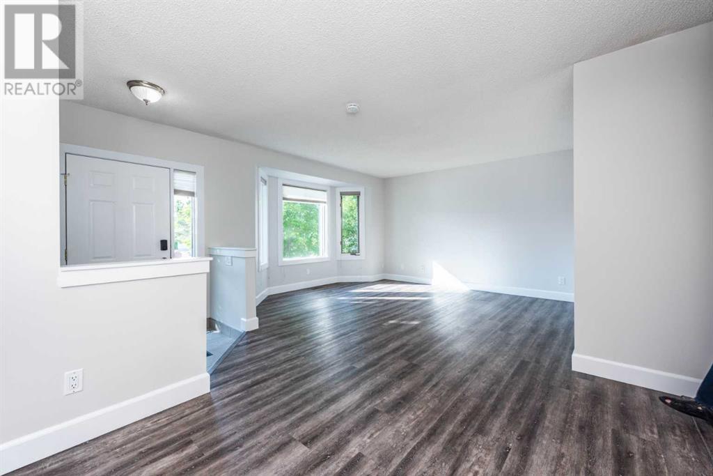 Single Family House for Sale in  Erin Woods Drive SE Erin Woods Calgary 