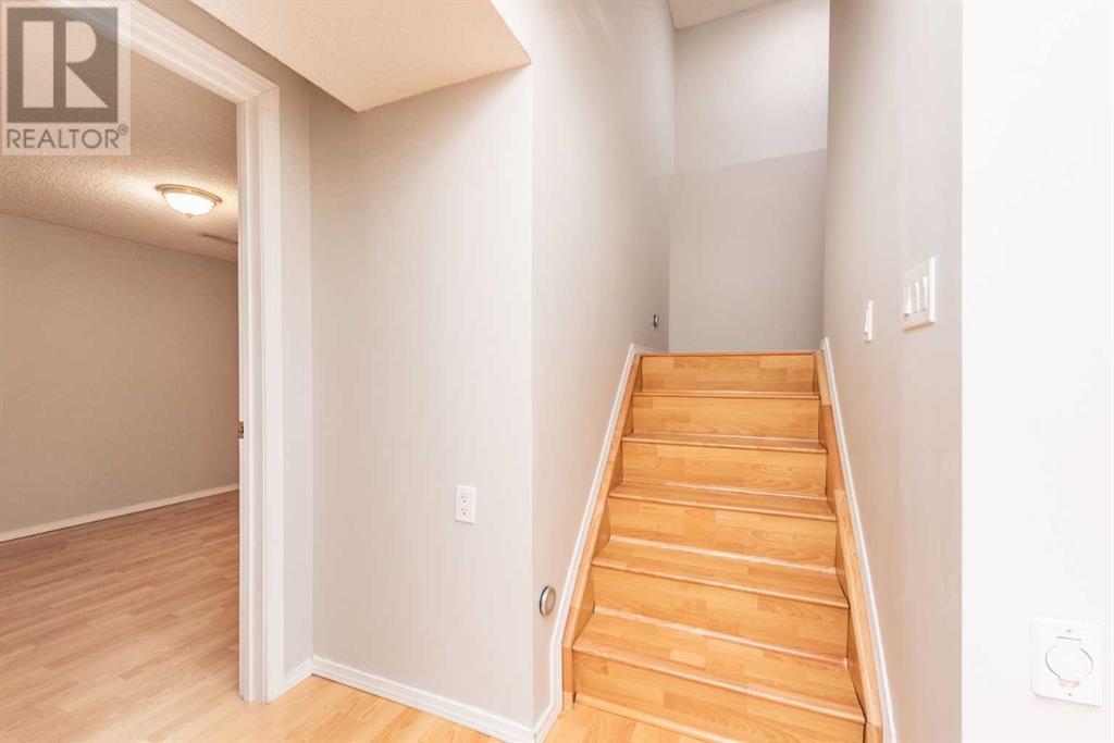 Single Family House for Sale in  Erin Woods Drive SE Erin Woods Calgary 