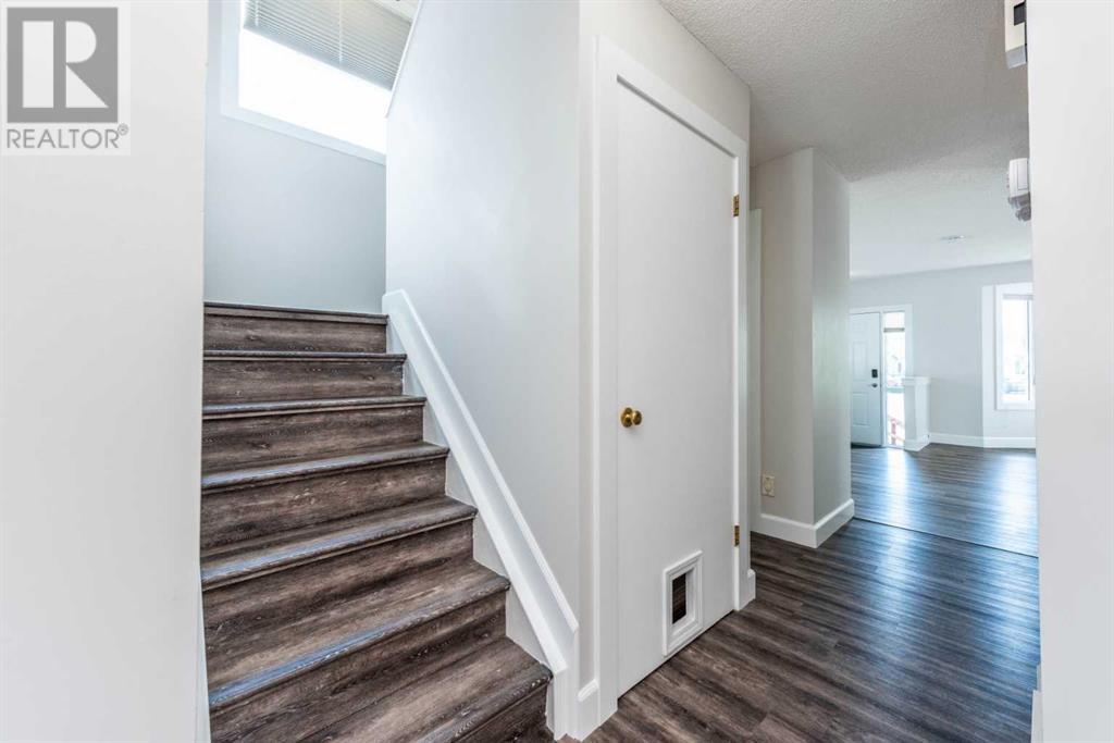 Single Family House for Sale in  Erin Woods Drive SE Erin Woods Calgary 