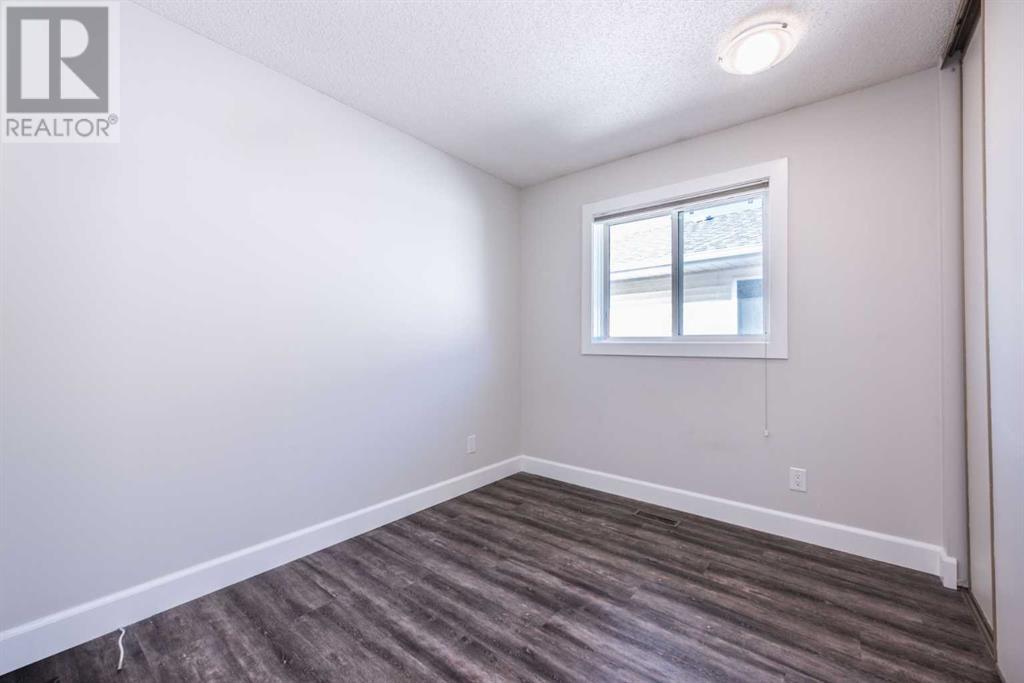 Single Family House for Sale in  Erin Woods Drive SE Erin Woods Calgary 
