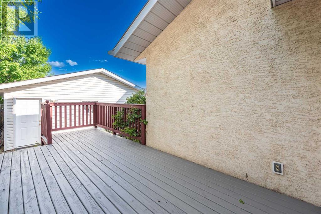 Single Family House for Sale in  Erin Woods Drive SE Erin Woods Calgary 