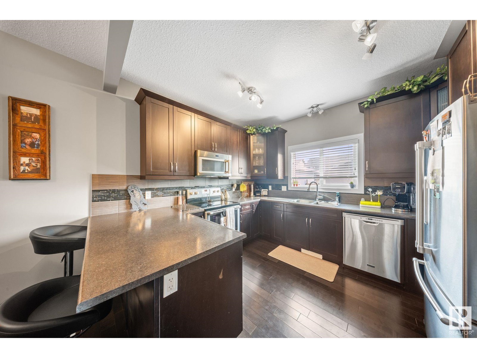 Photo 12 of 8107 224 St Nw Nw, Edmonton AB