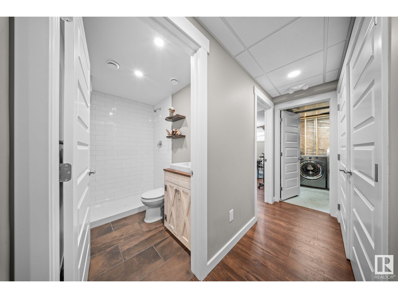 Photo 34 of 8107 224 St Nw Nw, Edmonton AB
