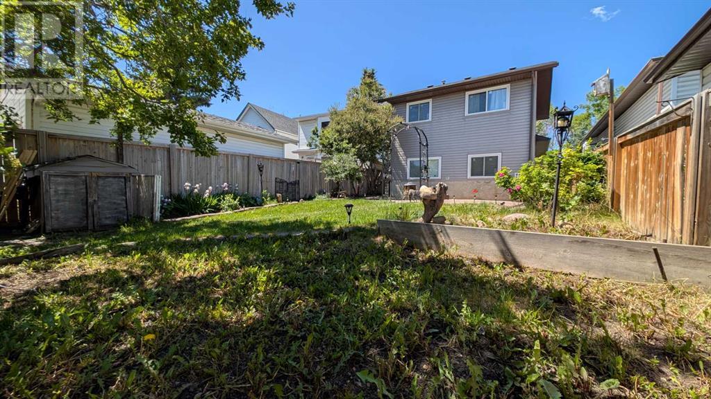 Single Family House 4 Level for Sale in  Tararidge Drive NE Taradale Calgary 