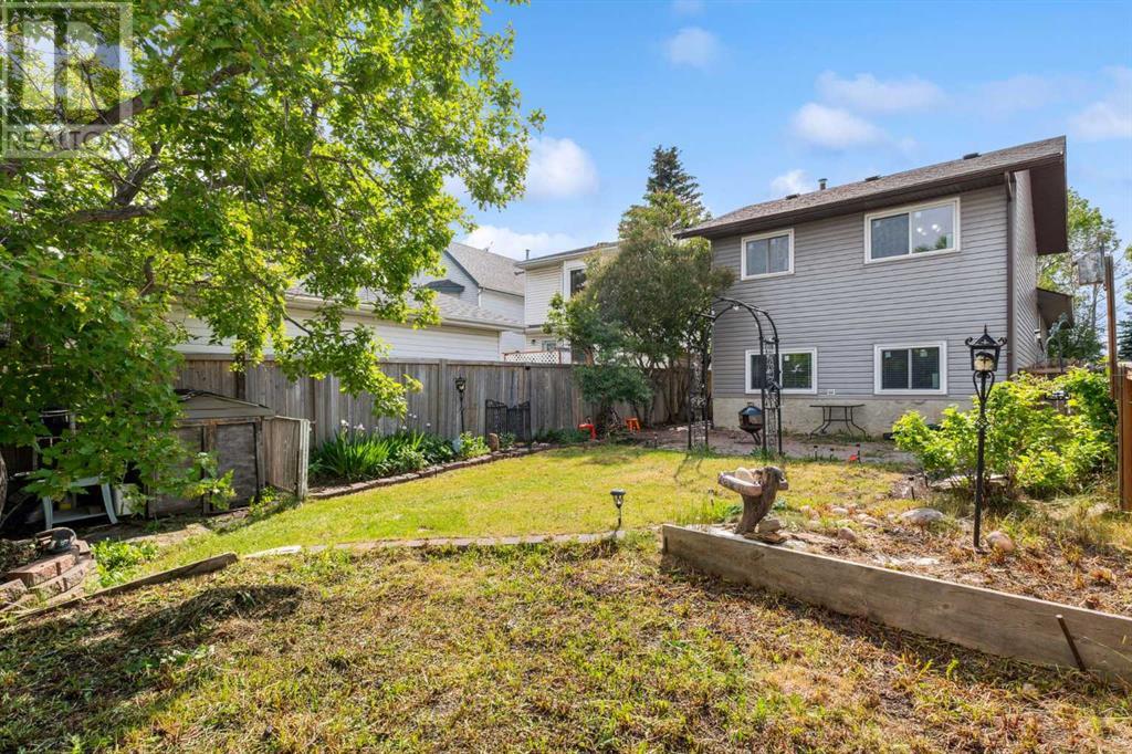 Single Family House 4 Level for Sale in  Tararidge Drive NE Taradale Calgary 