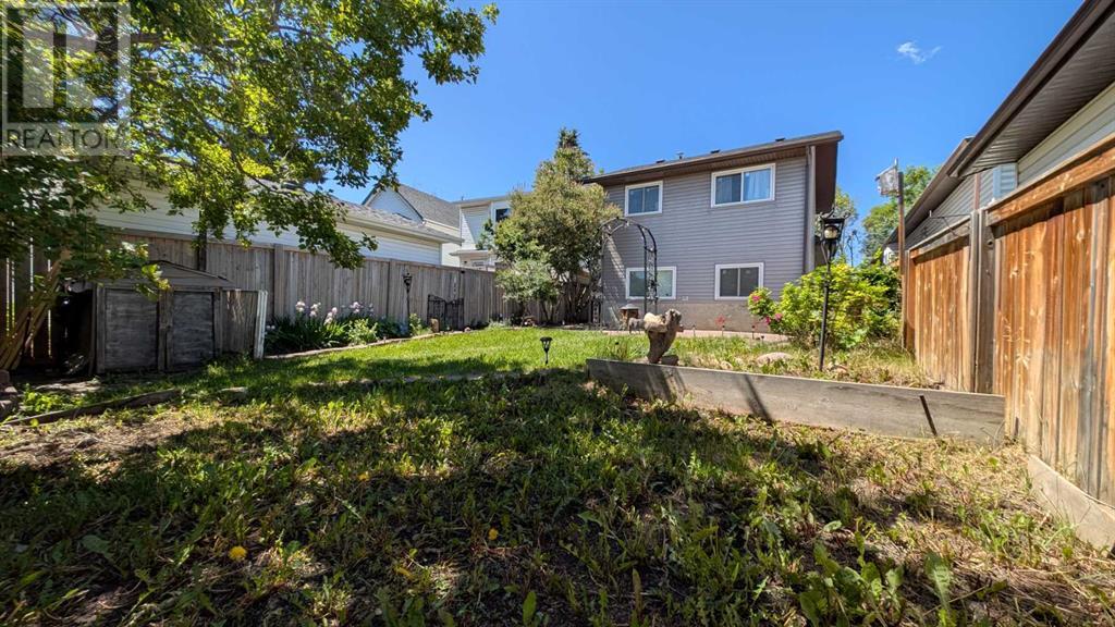 Single Family House 4 Level for Sale in  Tararidge Drive NE Taradale Calgary 