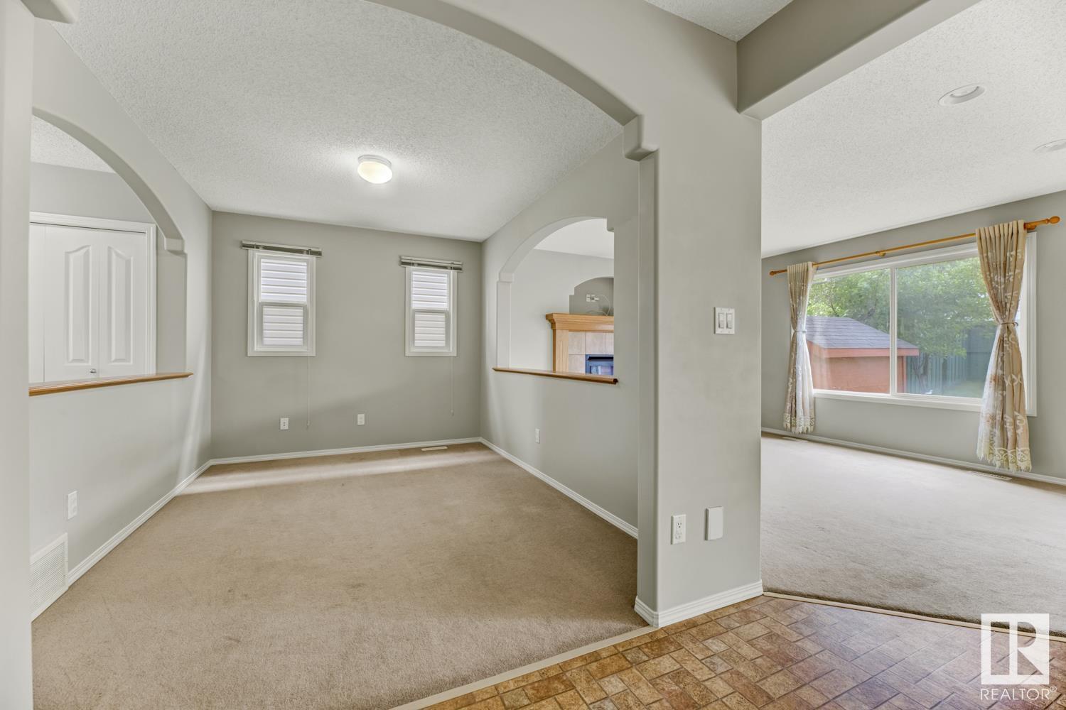 Photo 64 of 2591 Hanna Cr Nw, Edmonton AB