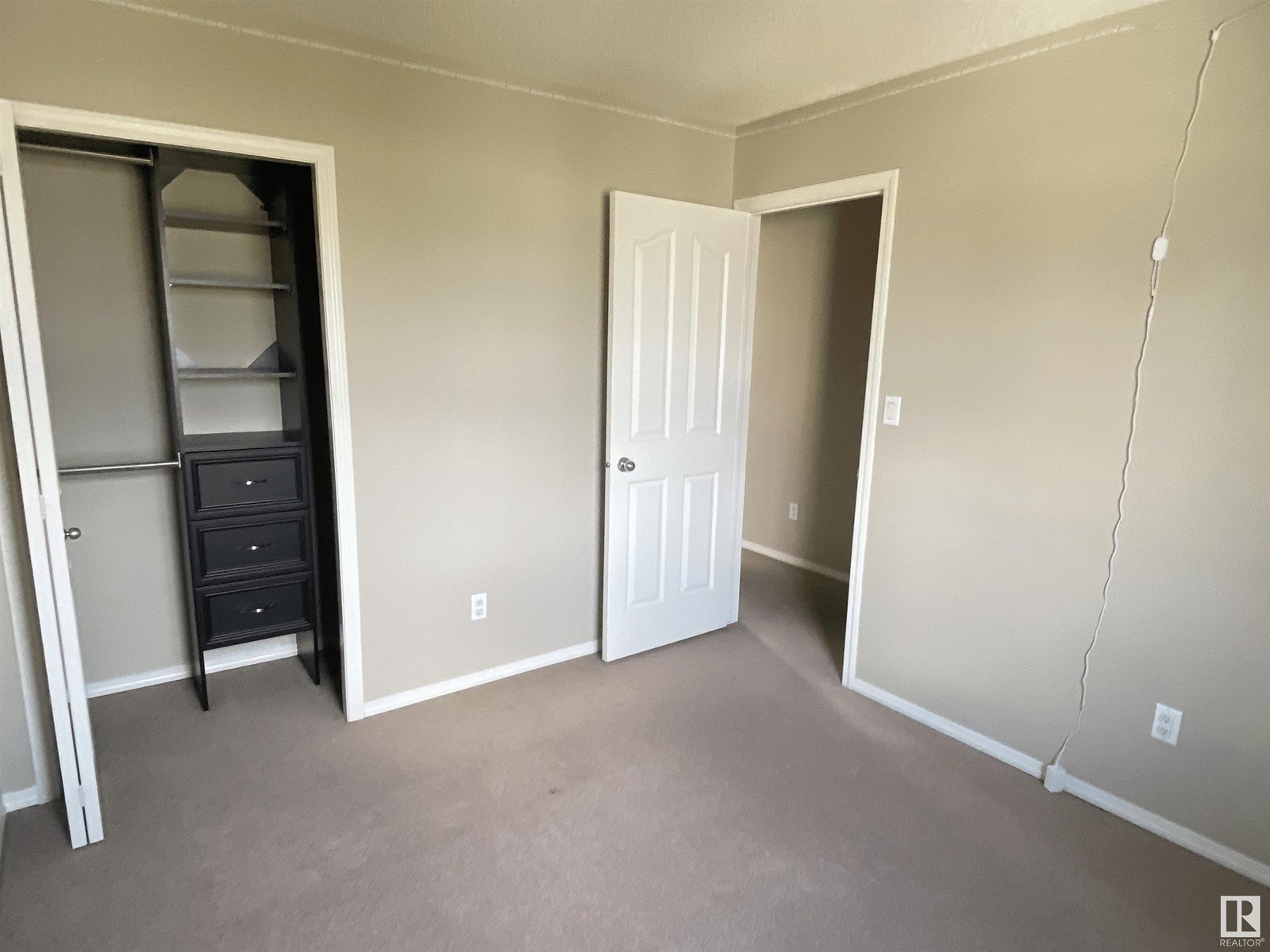 Photo 71 of 2591 Hanna Cr Nw, Edmonton AB