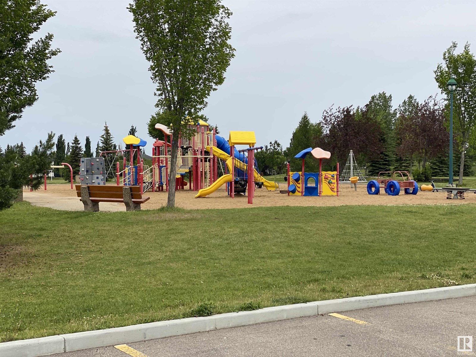 Photo 61 of 2591 Hanna Cr Nw, Edmonton AB