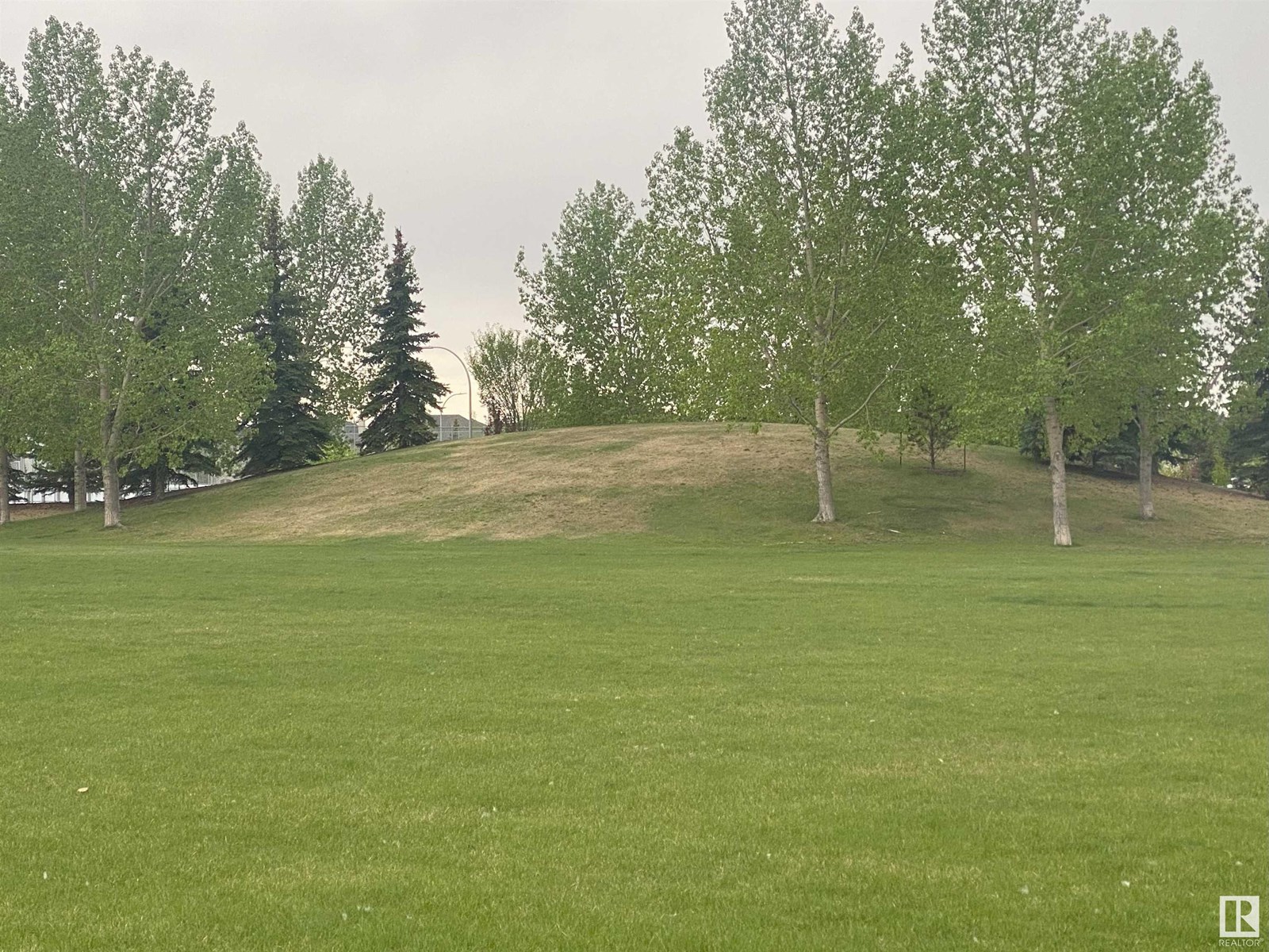 Photo 34 of 2591 Hanna Cr Nw, Edmonton AB