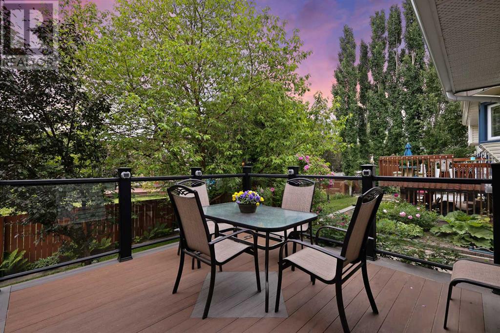 Single Family House 4 Level for Sale in  Hawkcliff Way NW Hawkwood Calgary 