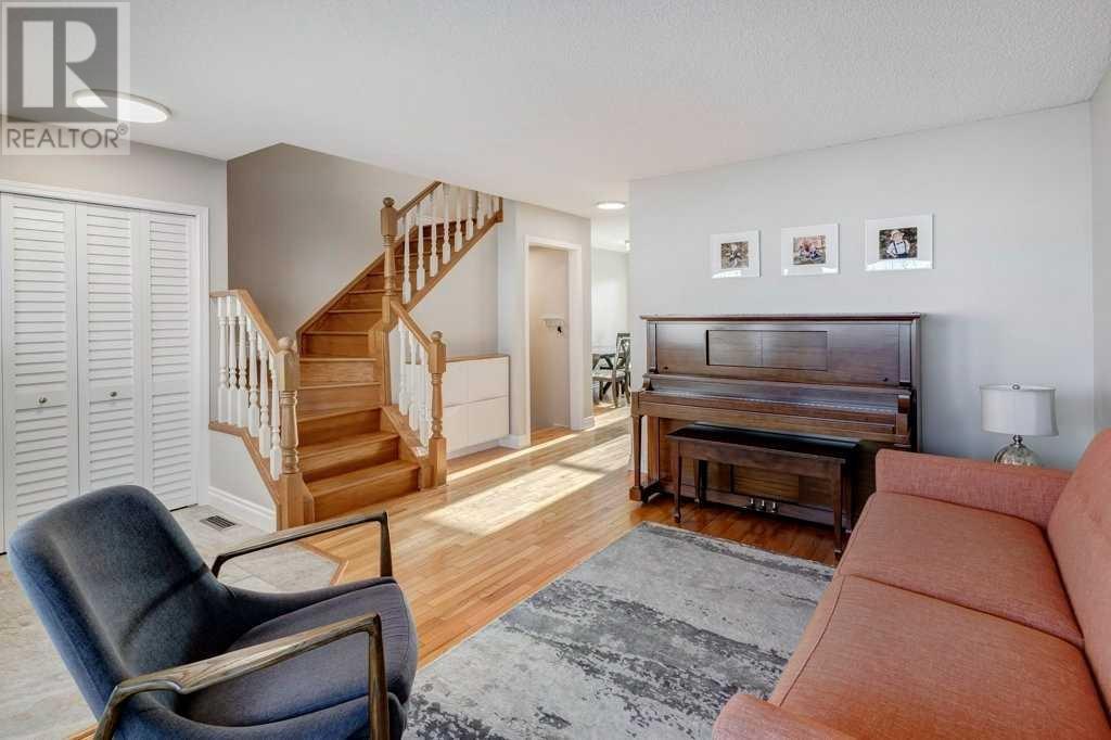 Single Family House for Sale in  Hidden Hills Road NW Hidden Valley Calgary 