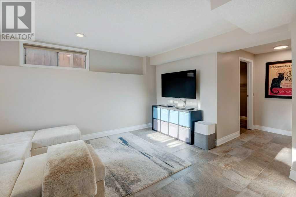 Single Family House for Sale in  Hidden Hills Road NW Hidden Valley Calgary 