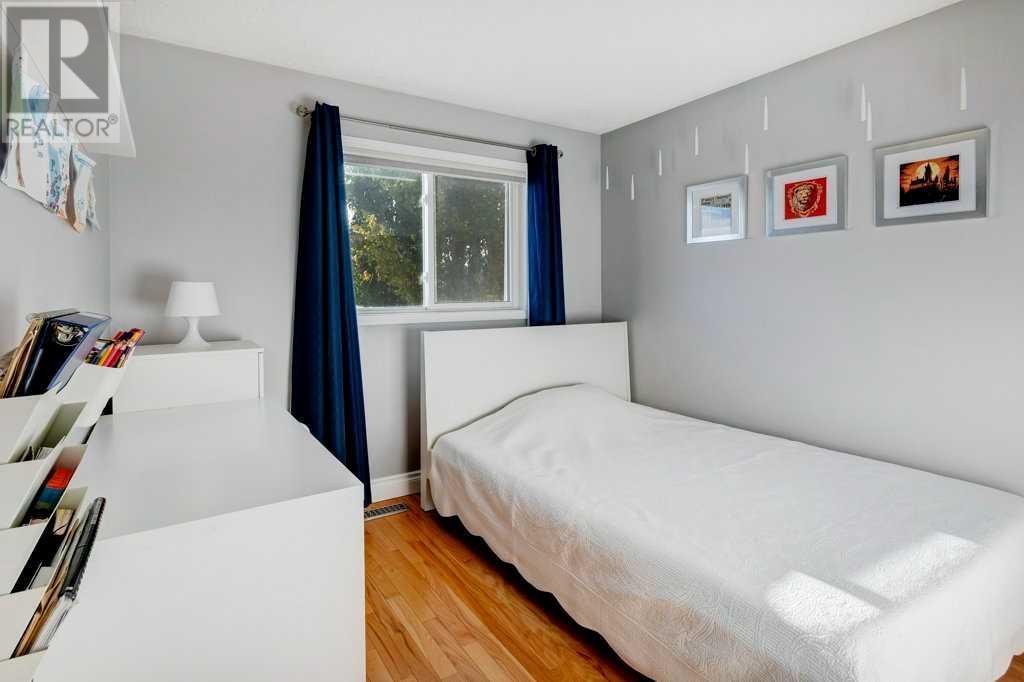Single Family House for Sale in  Hidden Hills Road NW Hidden Valley Calgary 