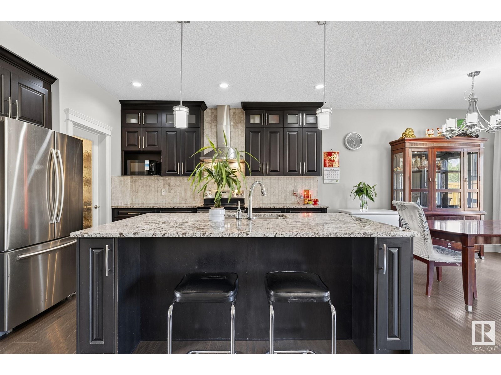 Photo 14 of 16268 137 St Nw, Edmonton AB