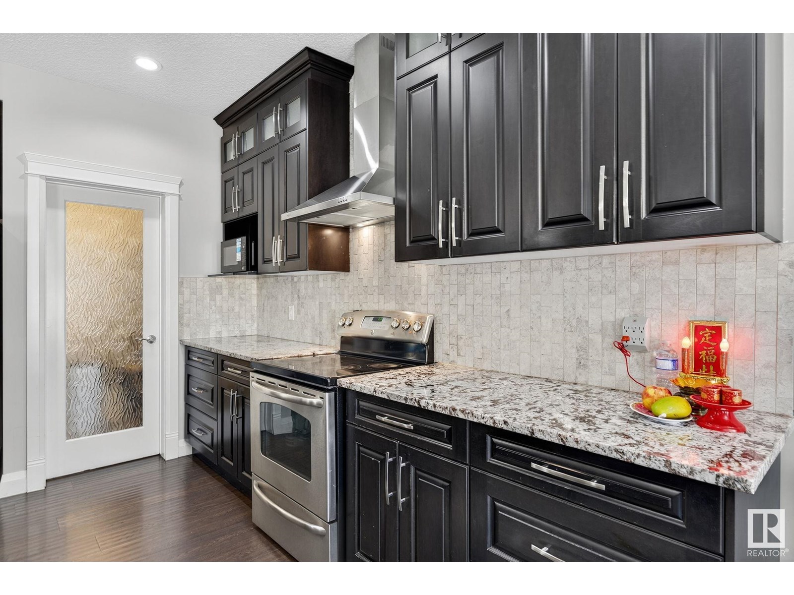 Photo 16 of 16268 137 St Nw, Edmonton AB