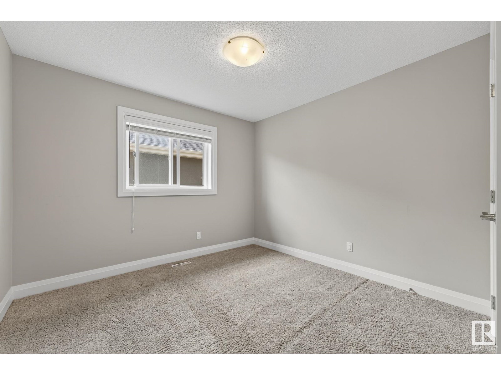 Photo 48 of 16268 137 St Nw, Edmonton AB