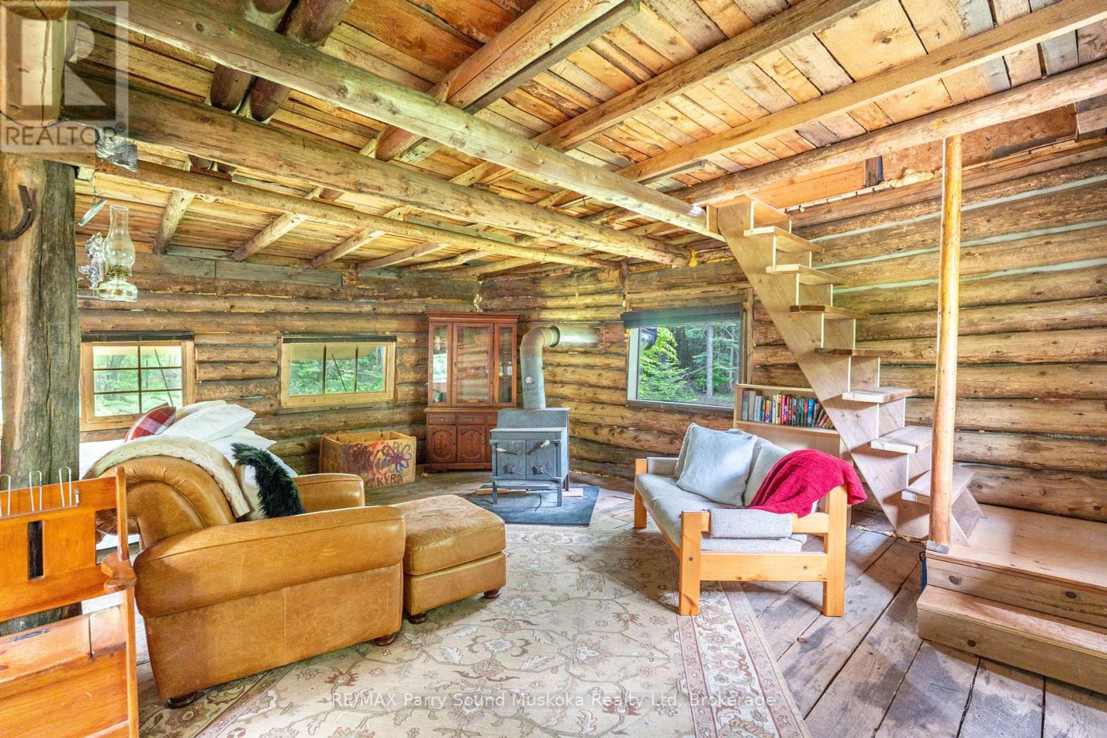 Photo 16 of 141 Middle Road, Mcmurrich Monteith ON