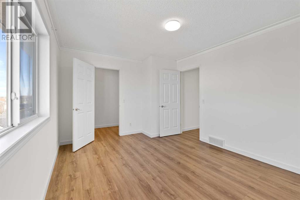 Single Family House for Sale in  BRIDLERIDGE Circle SW Bridlewood Calgary 
