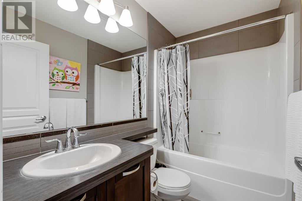 Single Family House for Sale in  Auburn Bay Gardens SE Auburn Bay Calgary 