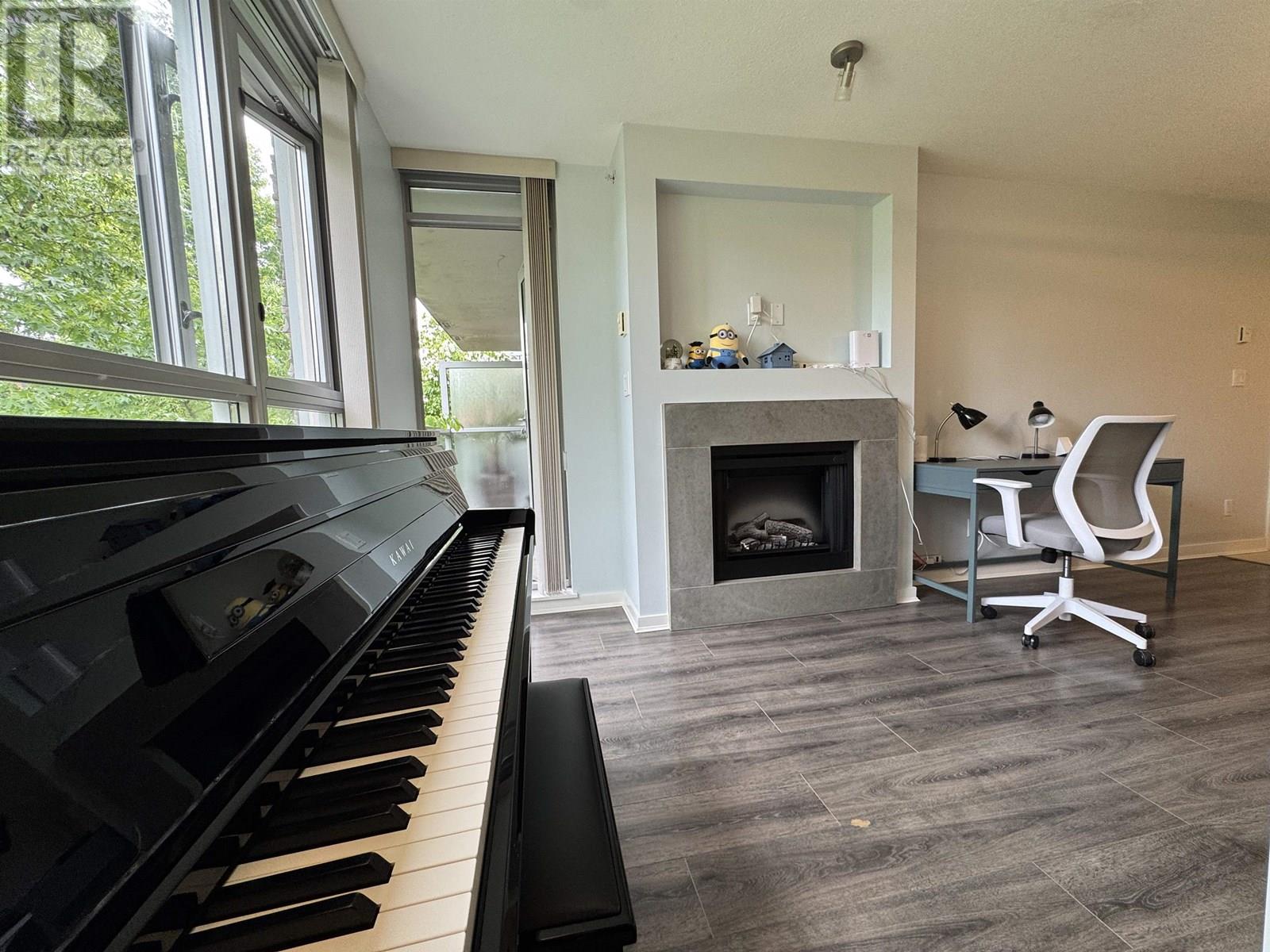 Photo 2 of 208 9373 Hemlock Drive, Richmond BC