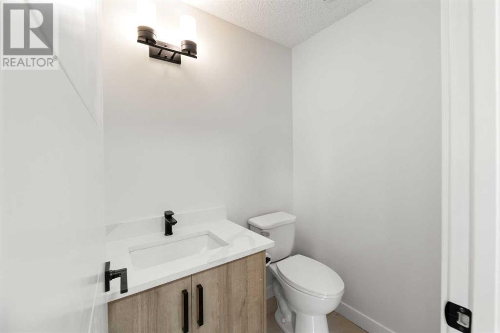 Single Family House for Sale in  Erin Ridge Road SE Erin Woods Calgary 