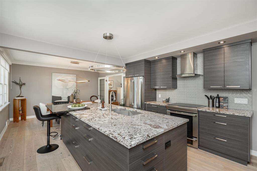 Photo 11 of 408 Hosmer Boulevard, Winnipeg MB