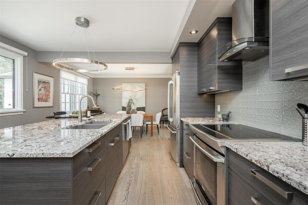 Photo 12 of 408 Hosmer Boulevard, Winnipeg MB