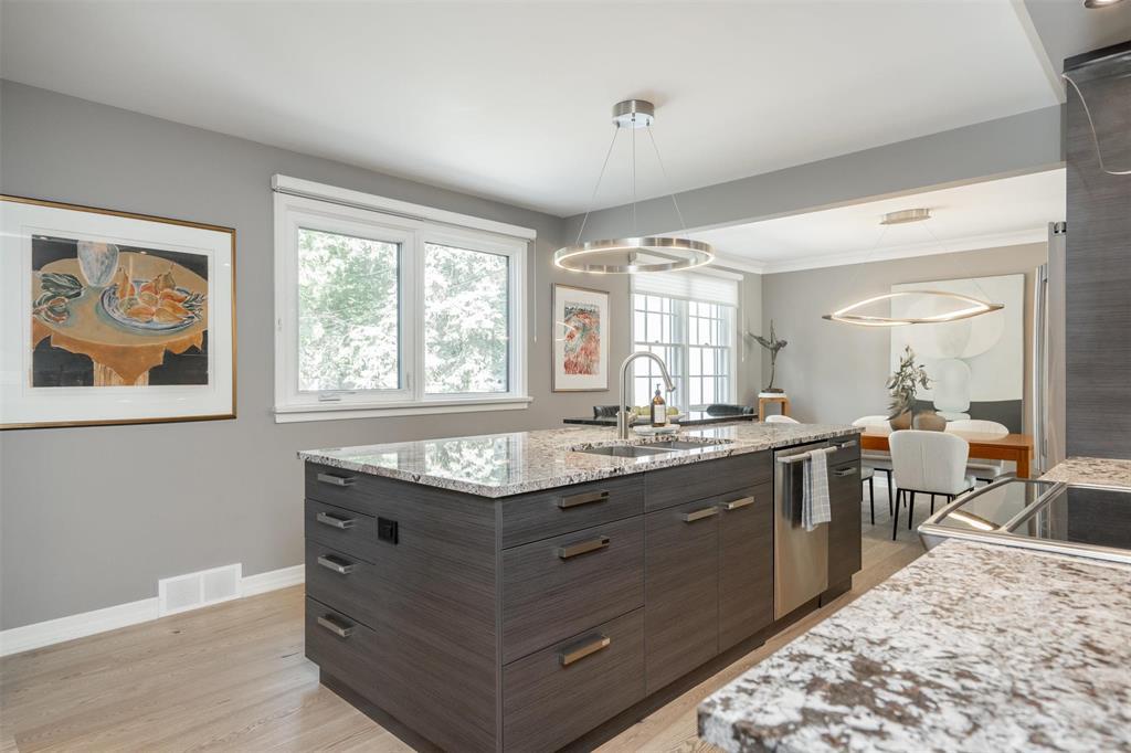 Photo 14 of 408 Hosmer Boulevard, Winnipeg MB