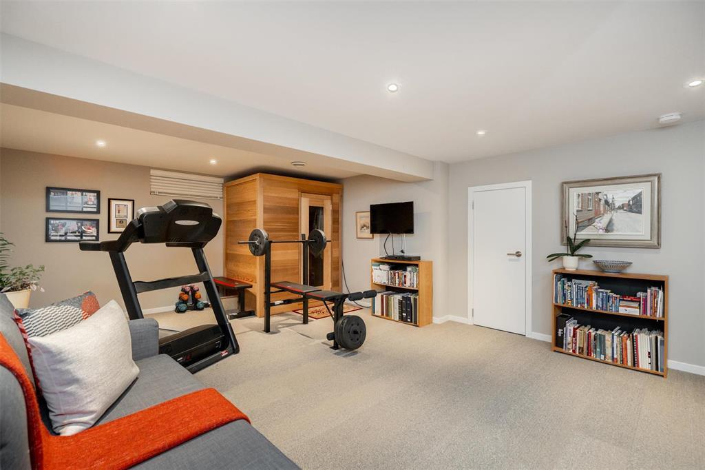 Photo 24 of 408 Hosmer Boulevard, Winnipeg MB