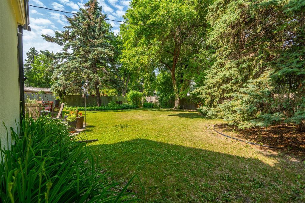 Photo 32 of 408 Hosmer Boulevard, Winnipeg MB